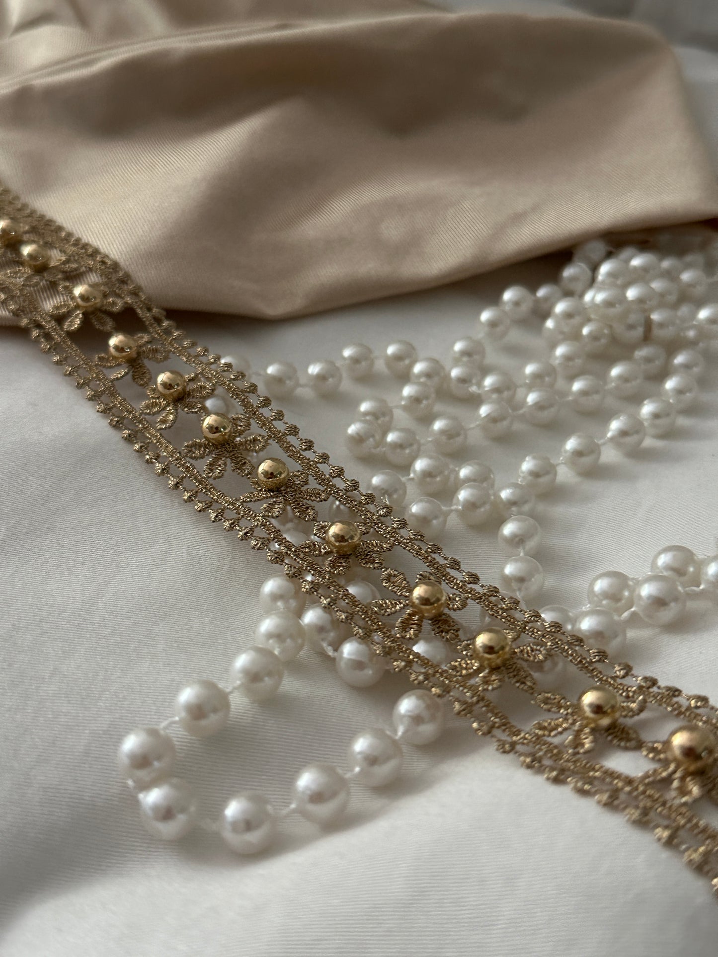 Daphne Golden Lace Petal Choker