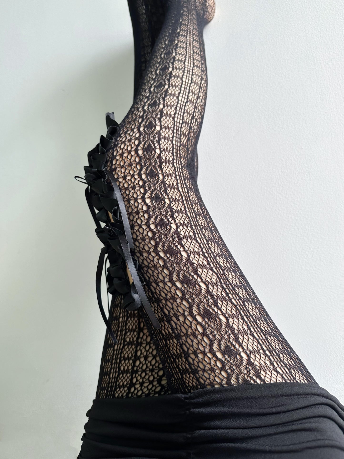 Anika Ruffle Tights