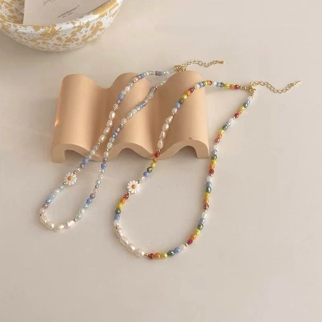 Mabel Daisy Bead Necklace