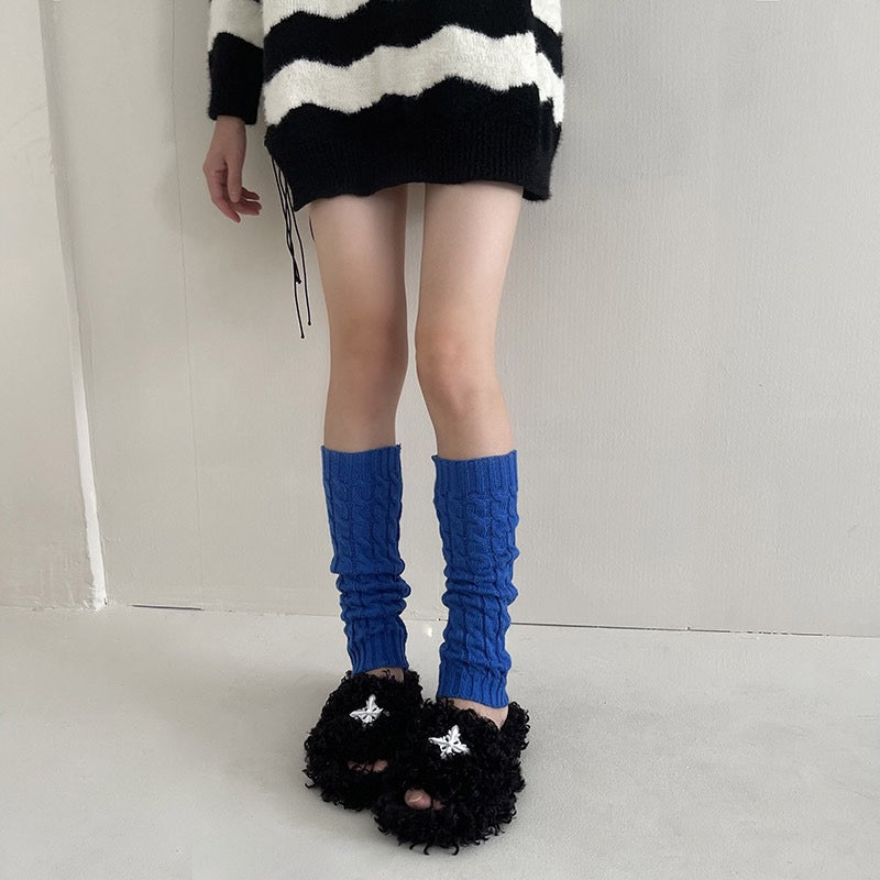 Lyra Cable Knit Legwarmer