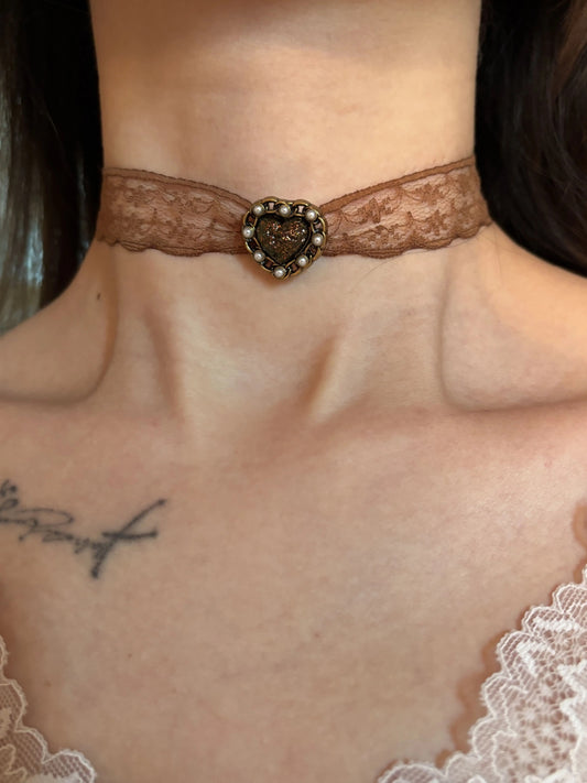 Rosette Veil Heart Choker