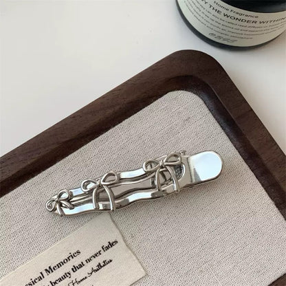 Natalie Silver Bow&Heart Clip