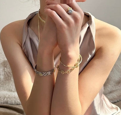 Aurelia Gerbera Bloom Bracelet