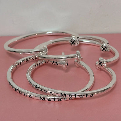 Hakuna Knot Bangle