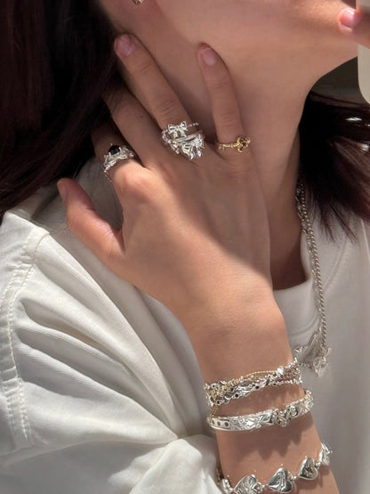 Bonnie Bow Whirl Ring