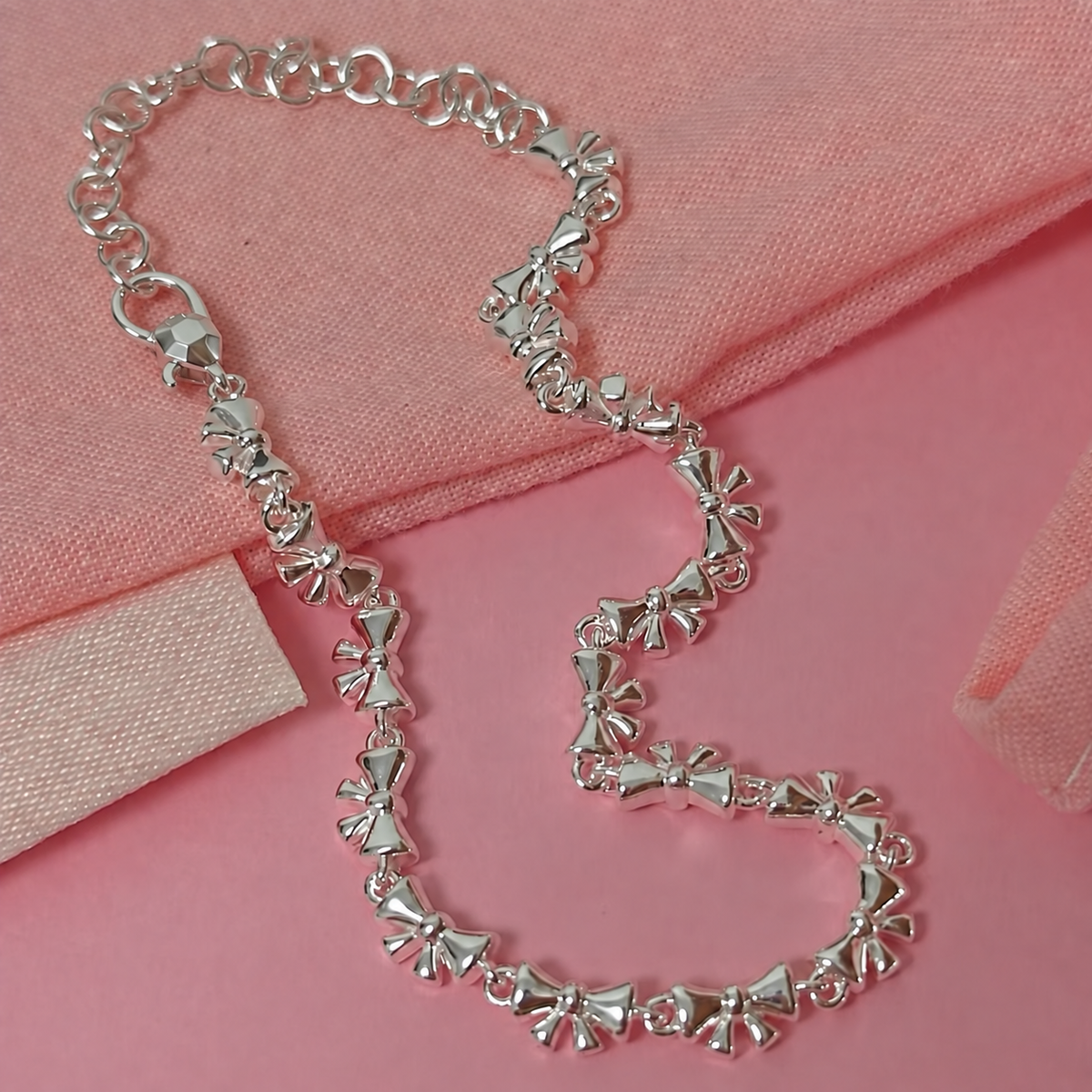Colette Mini Bow Bracelet
