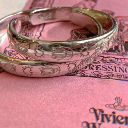 Juno Heartline Edge Bangle