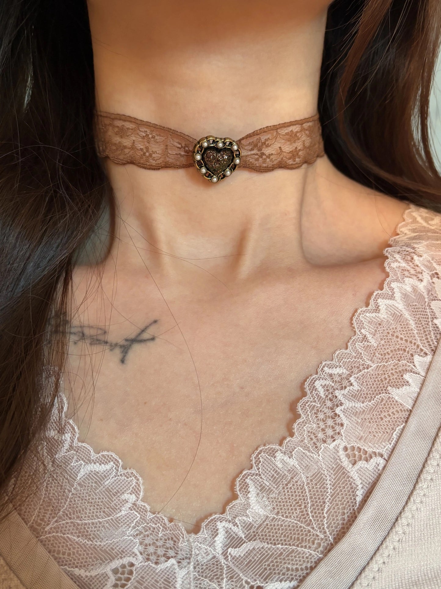 Rosette Veil Heart Choker