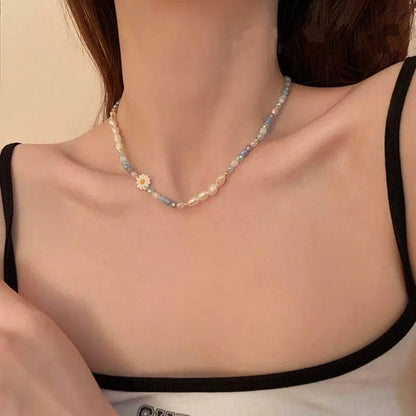 Mabel Daisy Bead Necklace