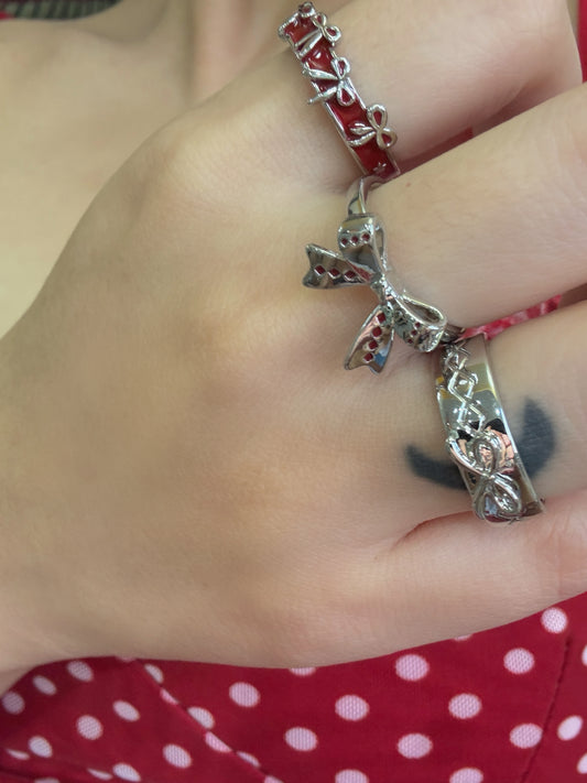 Lily Bow Ring Set